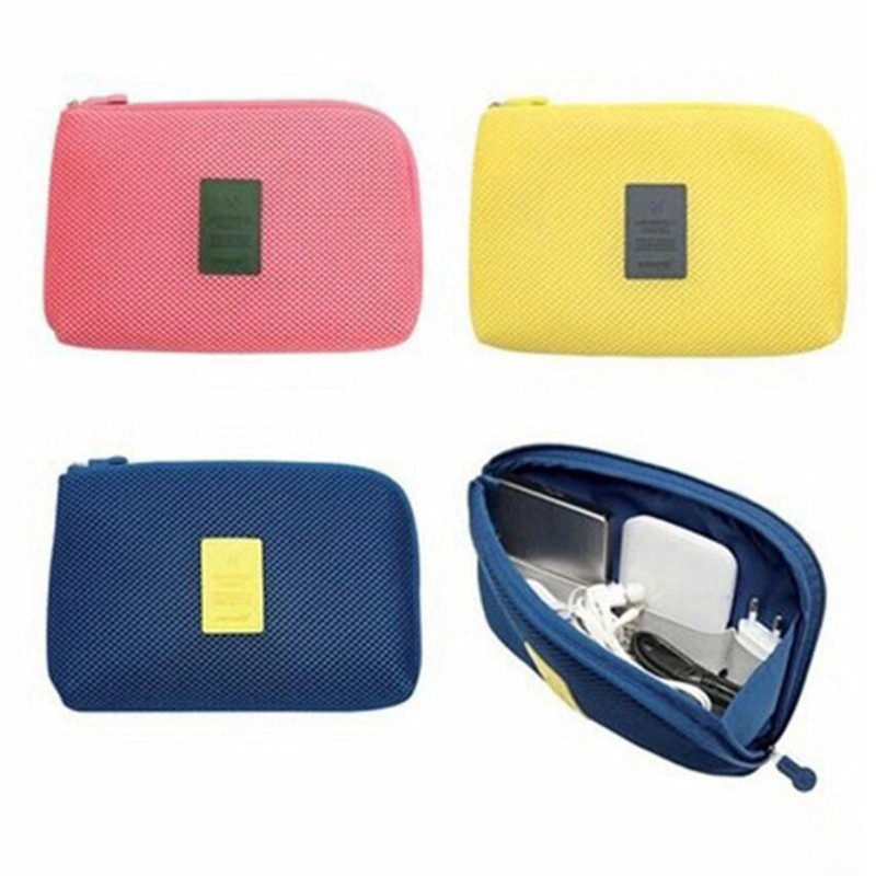 Electronics And Gadgets With A - 휴대용 디지털 USB 전자 가제트 휴대폰